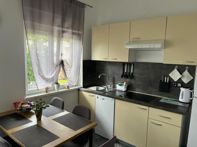 Apartman Laura Dramalj Ruang foto