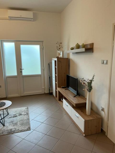 Apartman Laura Dramalj Ruang foto