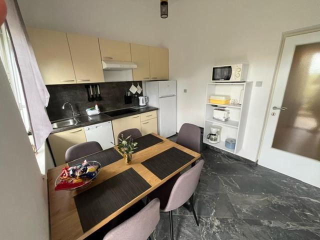 Apartman Laura Dramalj Ruang foto